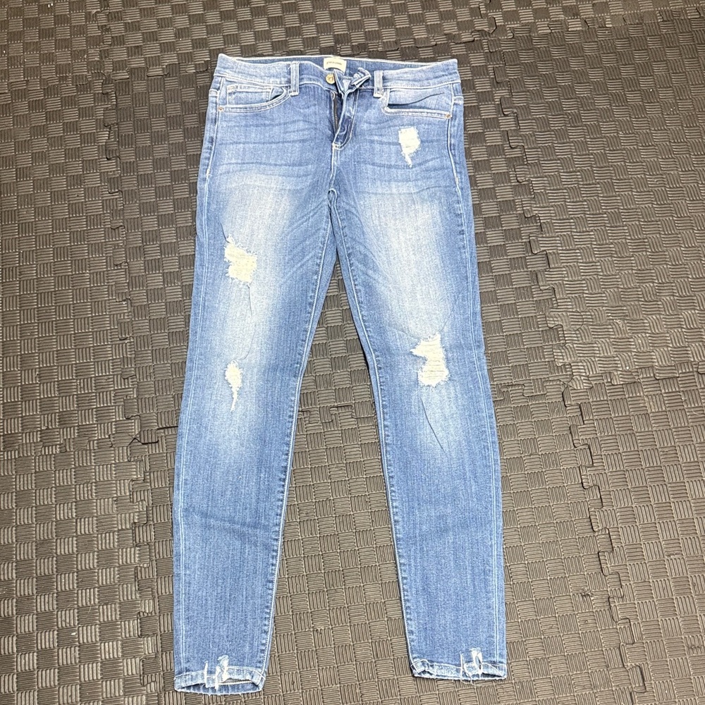 Women's Distressed Blue Jeans